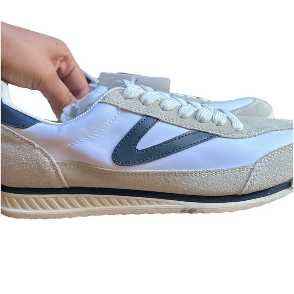 Tretorn Women’s Rawlins Leather Sneaker White/Navy Sz 9.5 NWOB - Picture 1 of 8